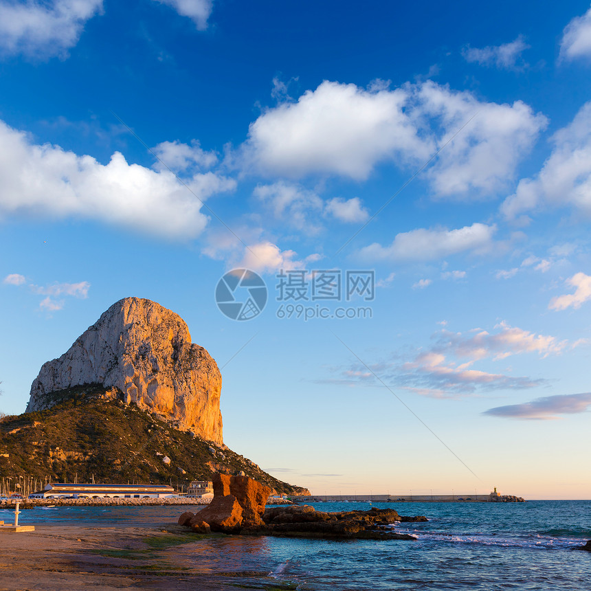 西班牙Cantal Roig海滩的日落岩石村庄蓝色假期地标旅游波浪社区晴天胰岛图片