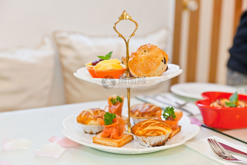 下午茶奢华食物美食派对婚礼装饰蛋糕蛋糕架英语盘子图片