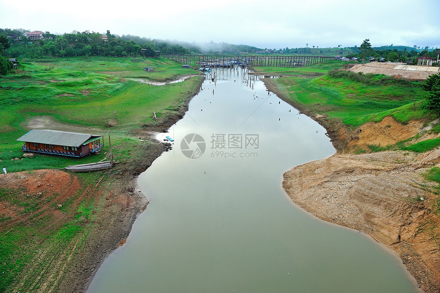 旱地和美丽的地方 泰国 桑克拉布里 康奇地球场地宽慰地形天空环境峡谷阳光气候干旱图片