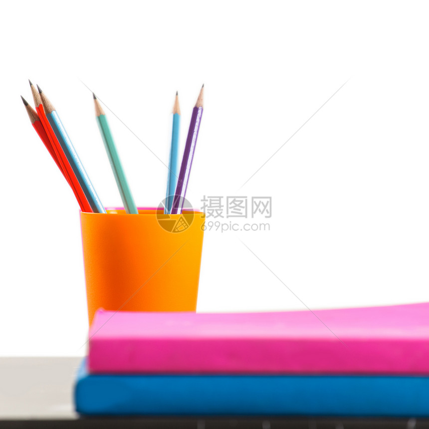 笔和书铅笔绘画笔记本学校创造力办公室学习笔记教育白色图片