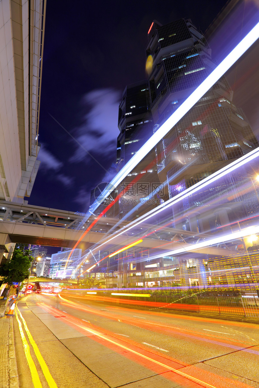 晚上在香港繁忙交通场景路口建筑学建筑景观城市速度街道风景天际图片