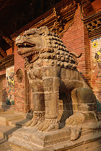 杜尔巴广场的雕塑 恶魔的中心 鼻梁旅行狮子宗教雕像石头历史性神社寺庙传统旅游背景图片