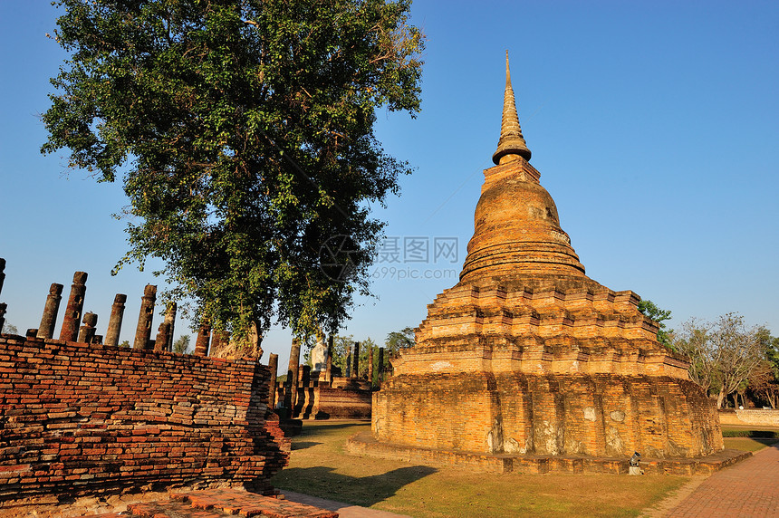 泰国前首都泰国前首府Sukhothai历史公园考古学寺庙艺术废墟遗产佛教徒宗教雕塑石头建筑学图片