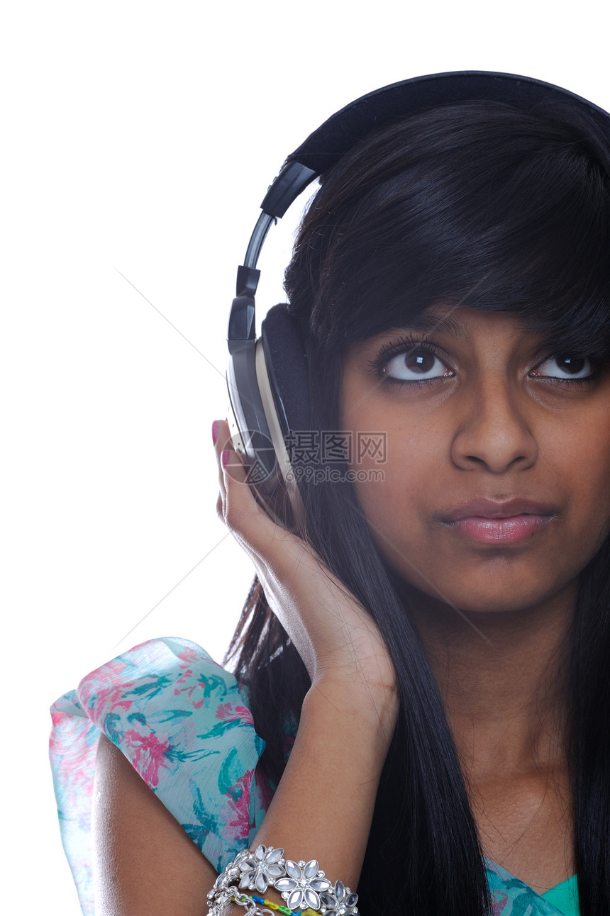 带耳机的少女白色青少年女孩乐趣棕色闲暇头发女性立体声音乐图片
