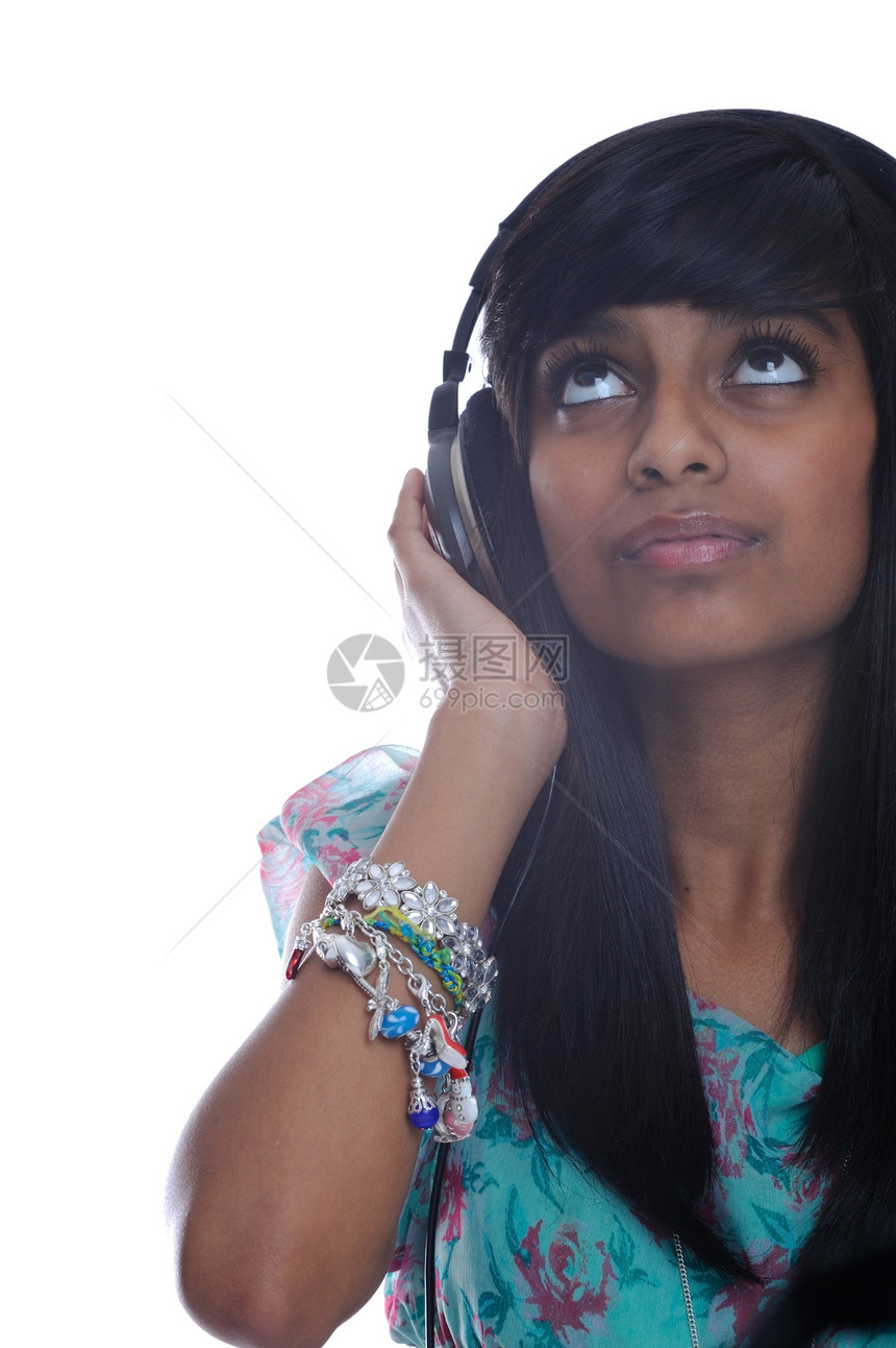 带耳机的少女音乐青年乐趣青少年闲暇头发女性立体声女士白色图片