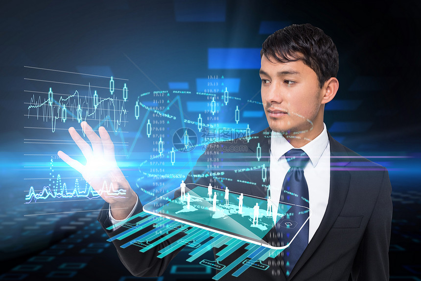 亚洲商务人士触摸数据接口亚洲商务人士互动绘图男性未来派蓝色套装商业计算机人士男人图片