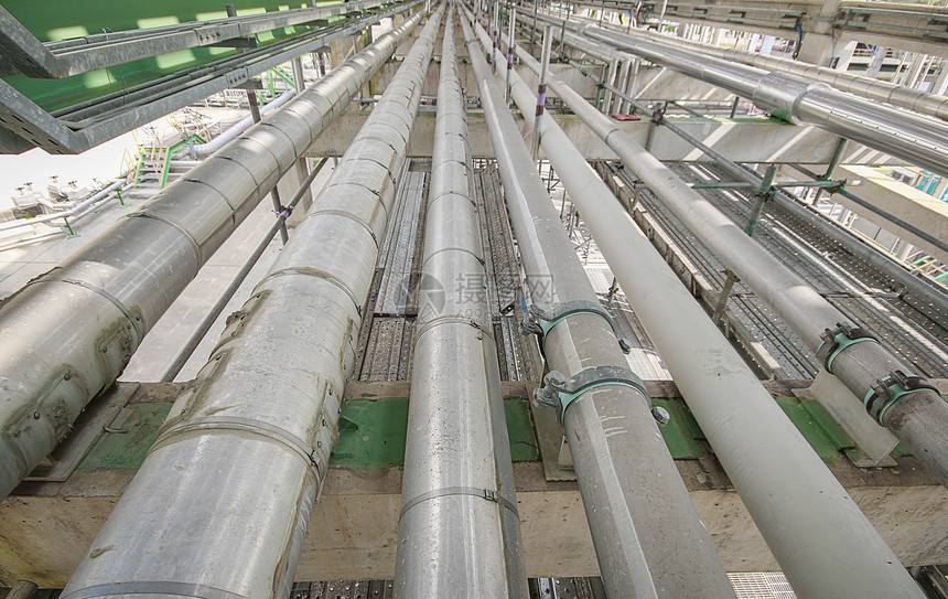带有管道的结构工厂活力车站燃料植物金属工业制造业炼油厂生产图片