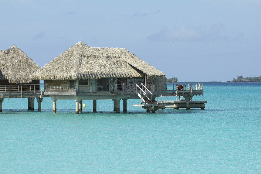 bora bora 平房异国海洋蓝色天空天堂阳台奢华房子小屋情调图片