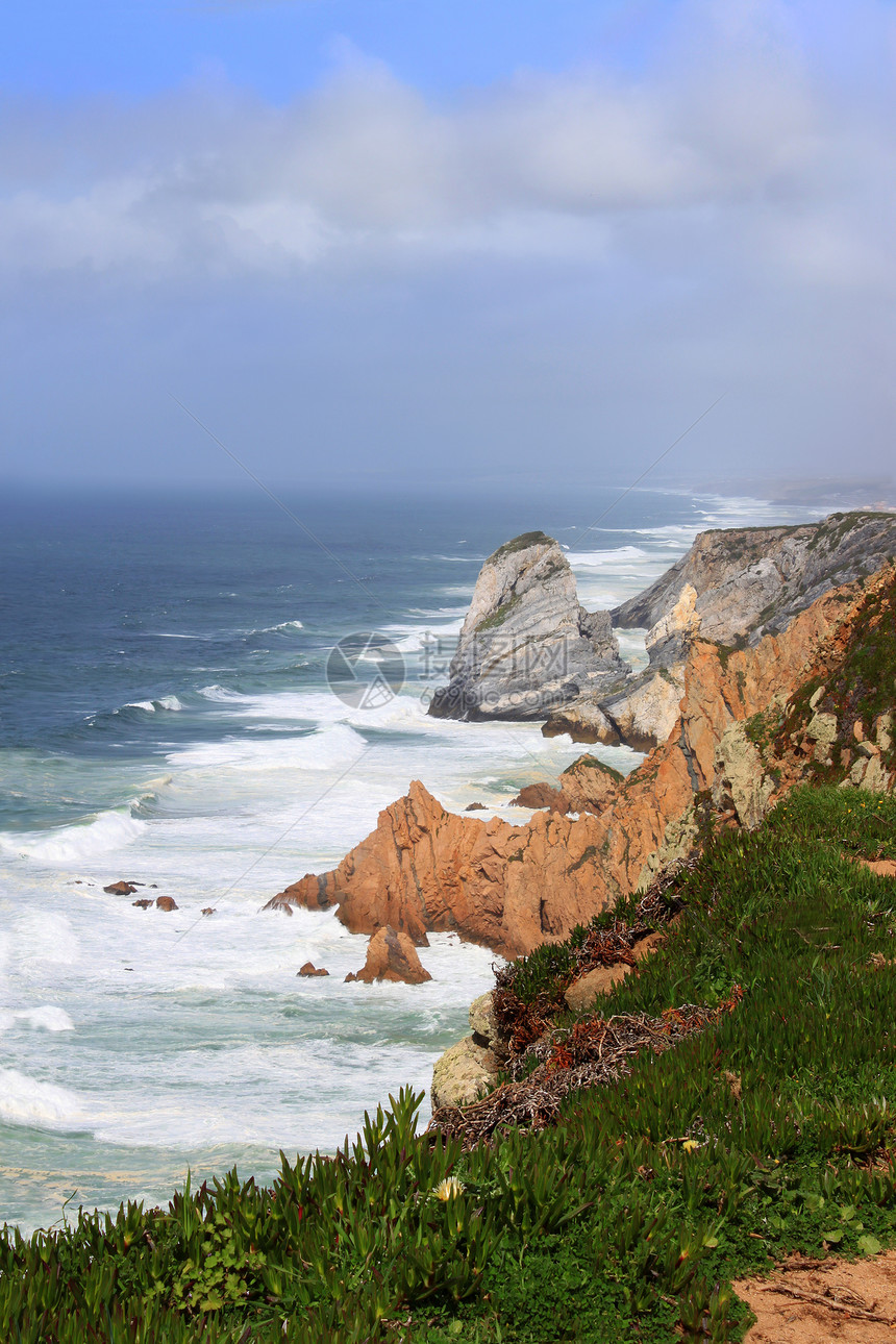 葡萄牙海岸线悬崖海洋崎岖旅游波浪岩石海岸旅行图片