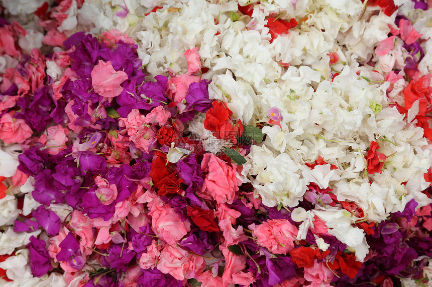 供在加尔各答花市出售的花卉和园地宗教花环佛教徒小贩场景旅游信仰街道茉莉花寺庙图片