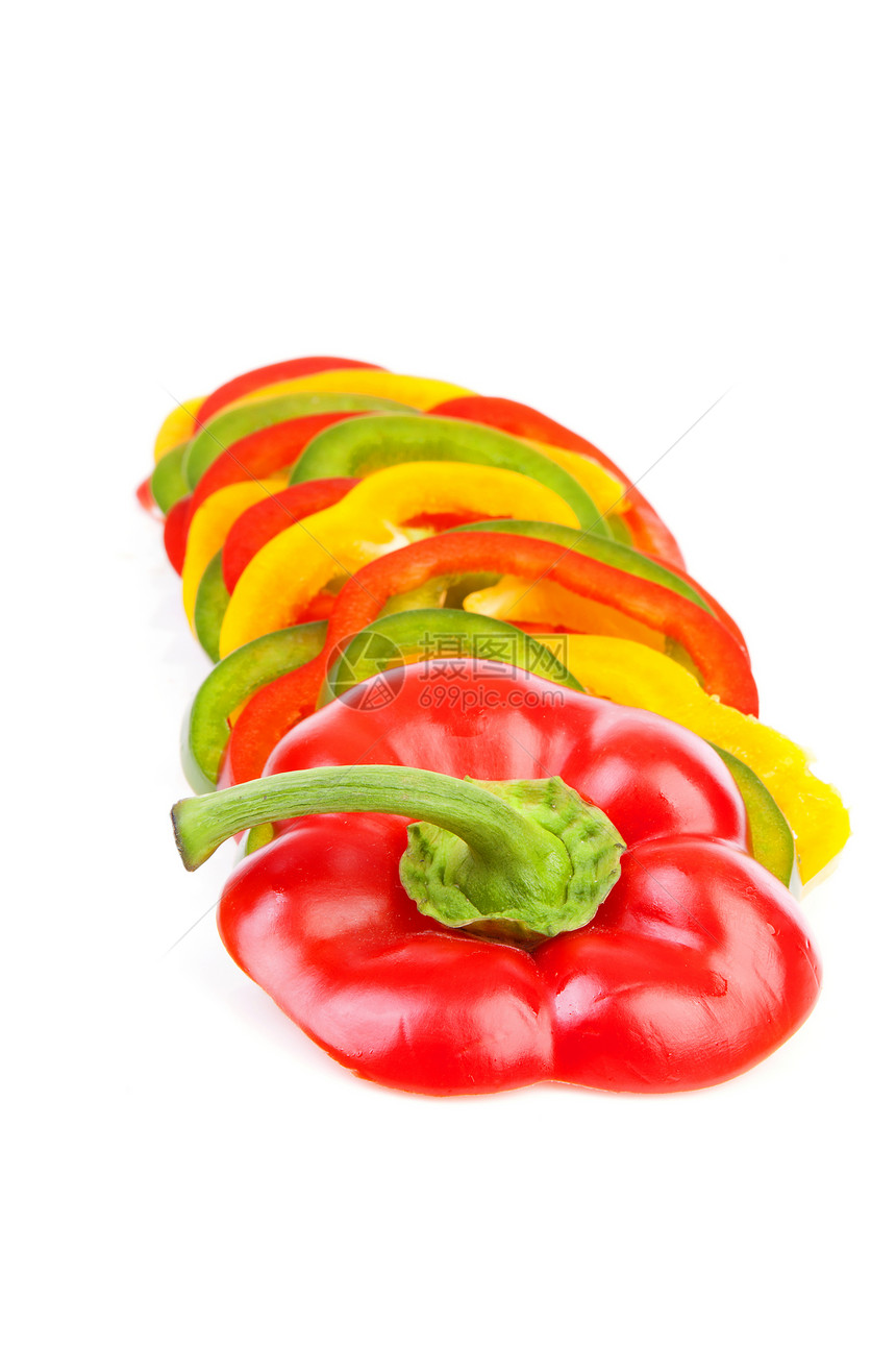 红辣椒由彩色切片制成食物美食胡椒绿色蔬菜红色黄色图片