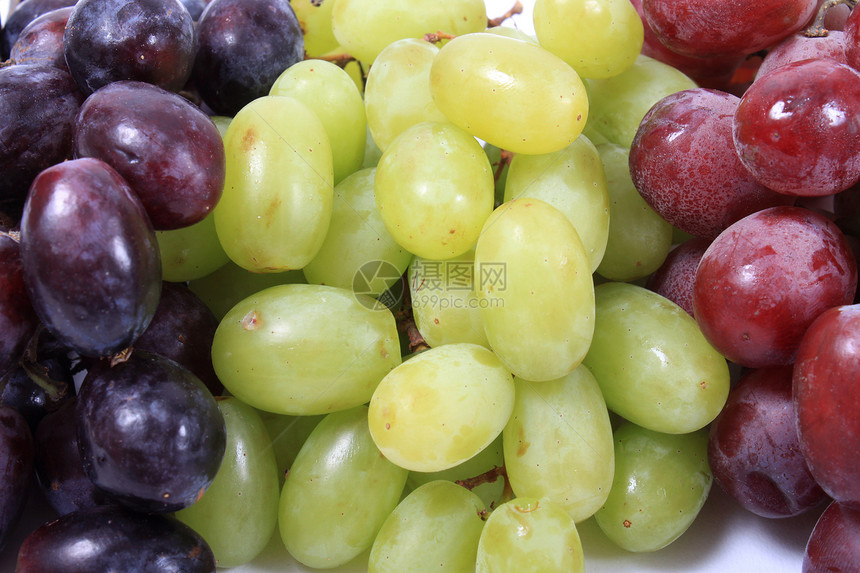 三种不同种类的葡萄食物健康黑色红色饮食白色小吃营养水果图片