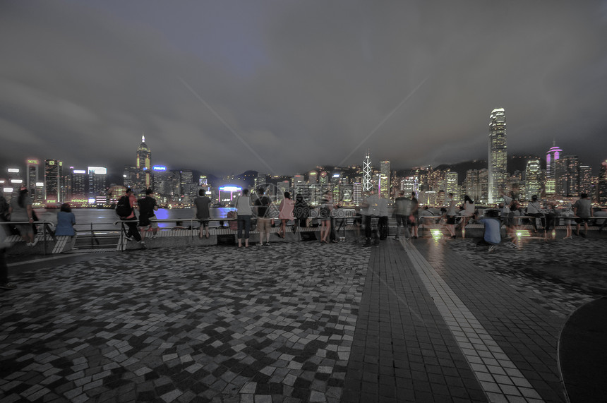 来自九龙的香港天线摩天大楼夜景办公大楼城市全景顶峰地标场景市中心阴霾图片