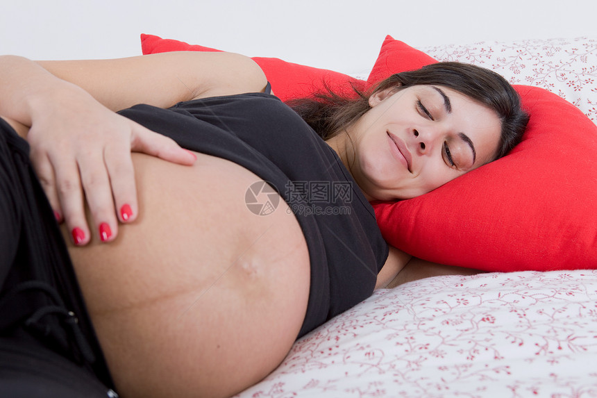 怀孕成人产妇妈妈肚子父母卧室微笑母性幸福长椅图片
