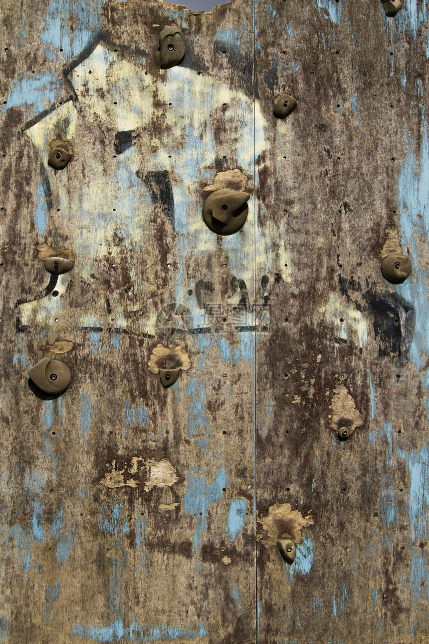 旧的爬墙建筑蓝色动作木头攀岩健身登山者运动活动建筑物图片