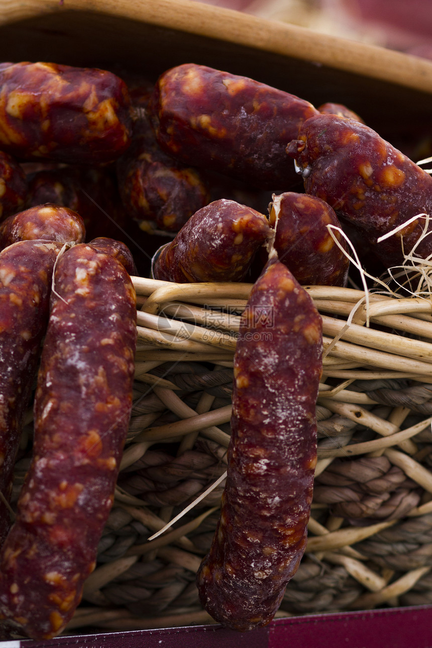 意大利香肠红色猪肉收藏静物美食家农贸市场店铺饮食美食文化图片