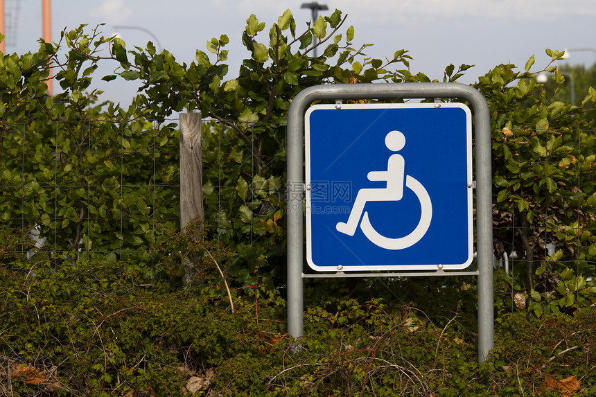 残疾人停车标志停车场医学医疗保健运输轮椅图片