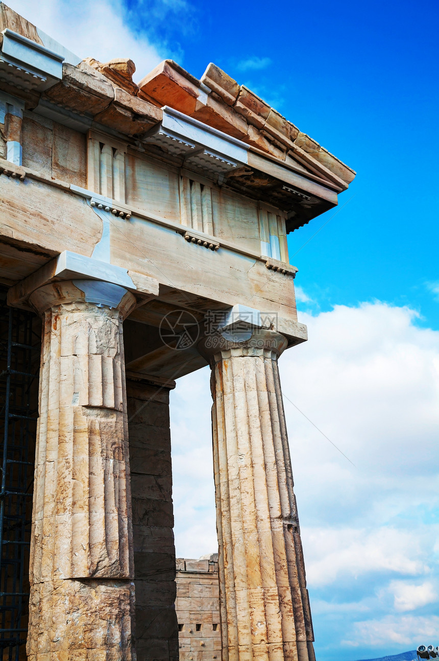 希腊雅典卫城的帕台农神庙天空废墟柱子历史建筑学寺庙大理石石头旅游考古学图片