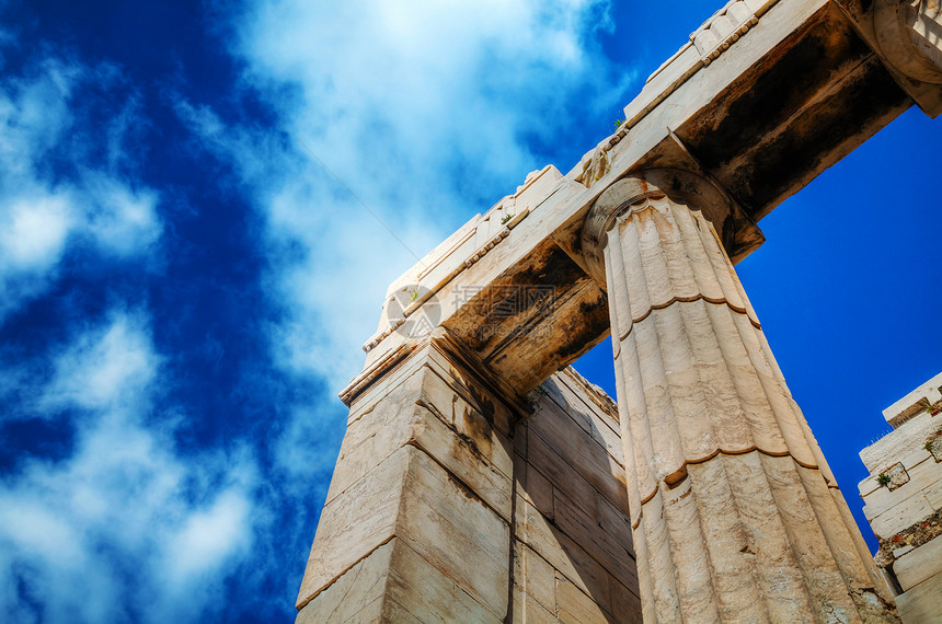 希腊雅典卫城的帕台农神庙石头废墟大理石柱子天空旅行旅游历史建筑学考古学图片