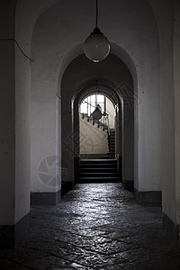 旧家门口有楼梯 影子和白墙 建筑师背景图片