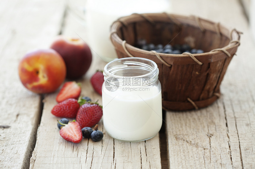 水果和牛奶早餐产品食品桌子饮食乡村养分奶制品玻璃营养图片