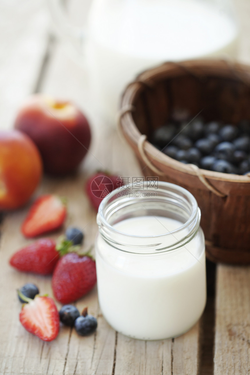 水果和牛奶食物养分小吃产品饮食国家奶制品乡村杯子农场图片