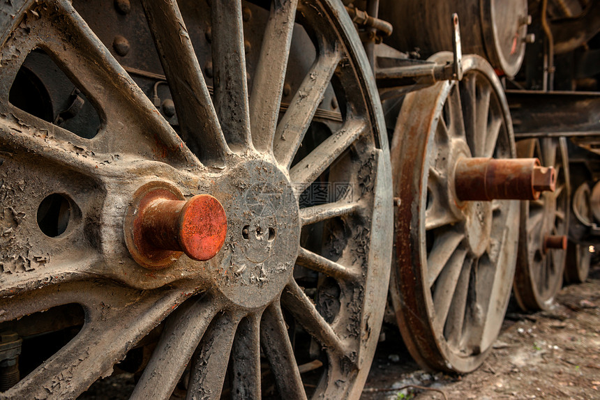 旧工业列车的一部分货运机器蒸汽机车引擎车辆力量旅行历史轮子图片