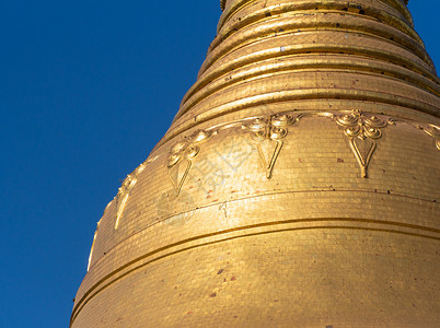 Shwedagon塔的详情背景图片