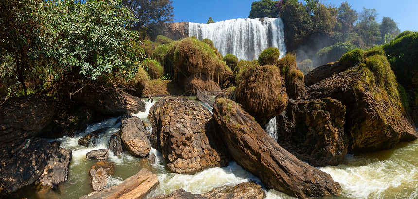越南大象瀑布全景旅游地标溪流目的地美丽瀑布岩石风景水平图片