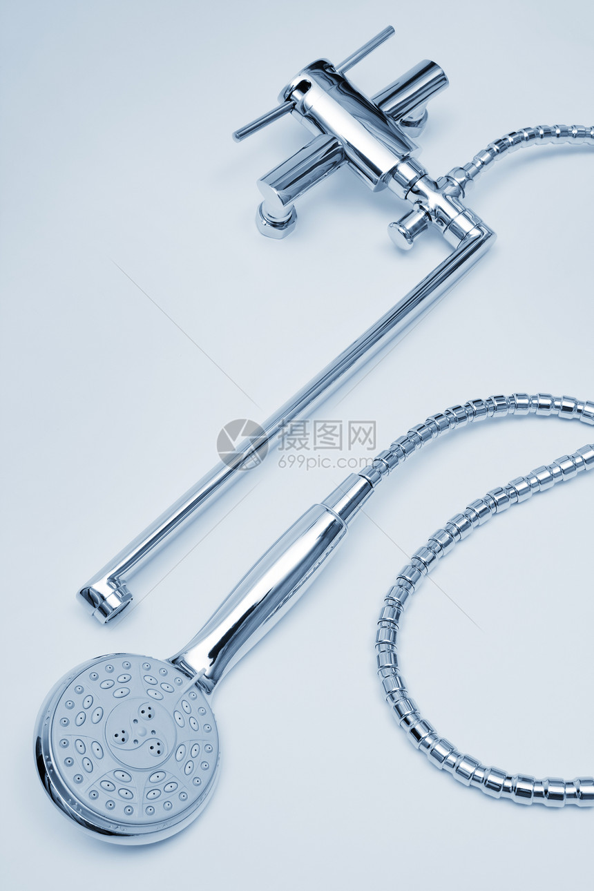 金属水龙头和淋浴曲线奢华宏观浴室卫生反射器具家庭蓝色合金图片