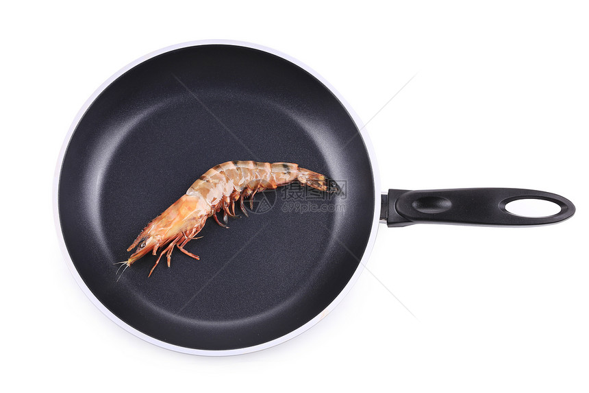 煎锅上的生虾图片