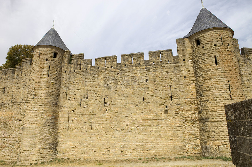 卡尔卡松蓝色历史安全防御城堡石头墙壁天空历史性堡垒图片
