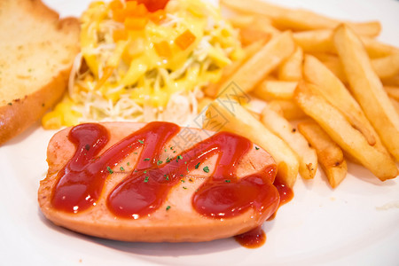热薯条法式薯条 番茄酱香肠垃圾脂肪小吃面包香肠盘子美食早餐饮食午餐背景