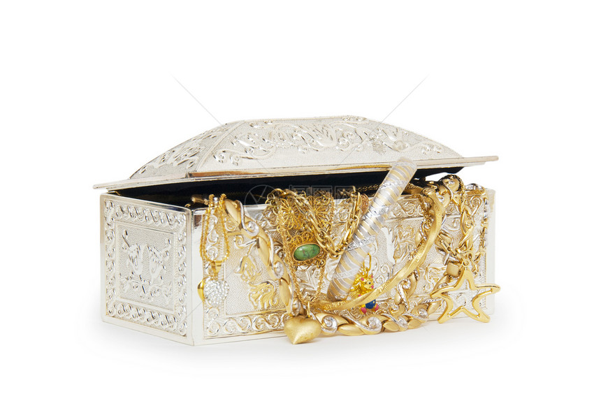 带项链的首饰盒 在白色背景上孤立雕刻礼物奢华魅力冒险收藏盒子手镯宝石首饰图片