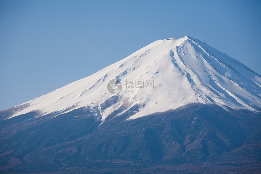 从日本来的Fuji山顶的缩放天空顶峰地标白色蓝色旅行图片