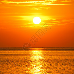 海上日落 海边日落天空晴天海滩天际天气海浪橙子海岸线天蓝色反射背景图片