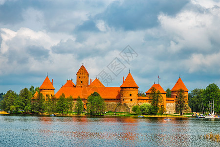 立陶宛特拉凯中世纪古老城堡天空假期历史古物博物馆建筑风格王国旅行骑士背景图片