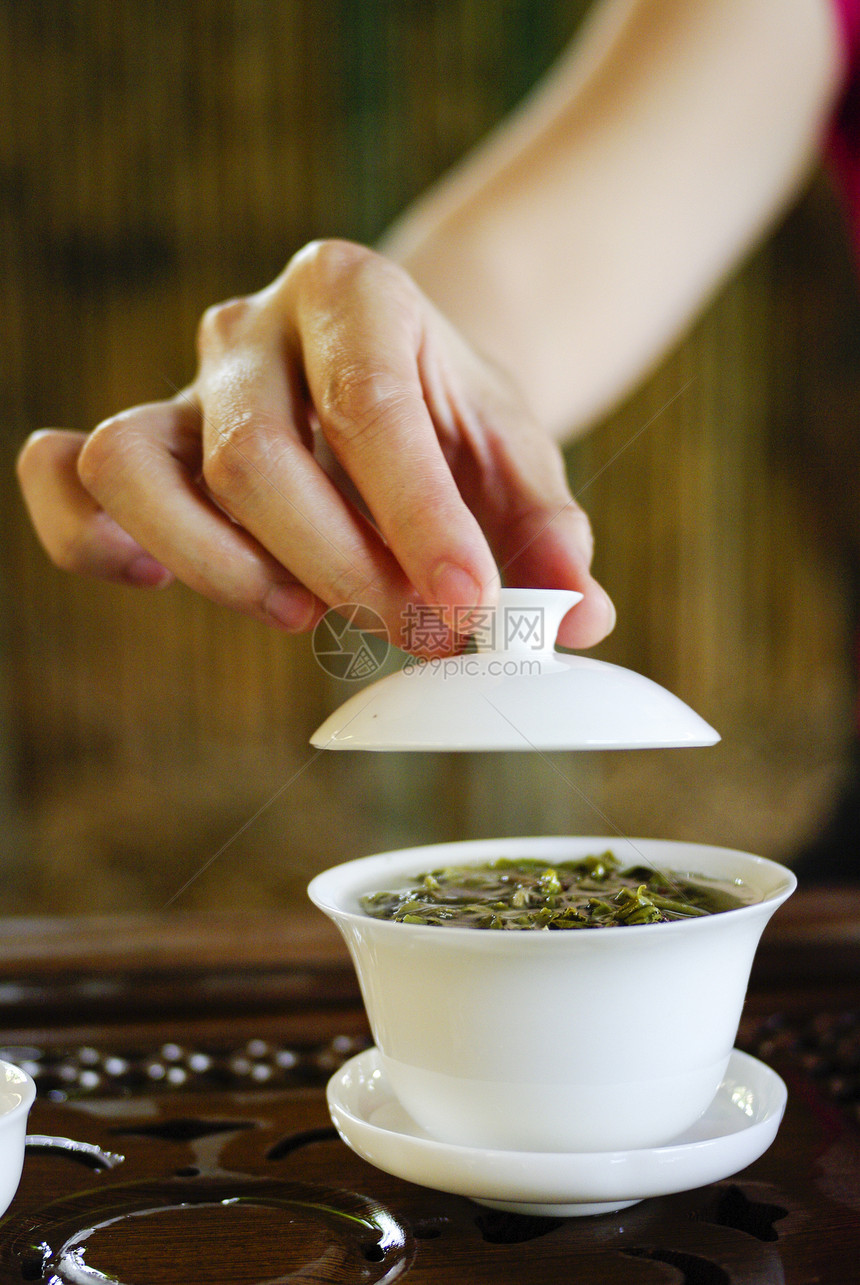 传统瓷茶餐厅茉莉陶器餐具茉莉花液体食物仪式竹子服务图片