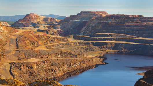 里奥廷托矿区红山地质学岩石矿业矿物爬坡道背景