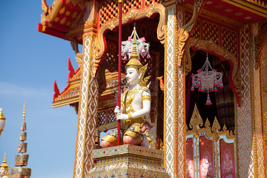 泰国的建筑设计宗教寺庙旅行雕塑场景艺术旅游装饰传统结构图片