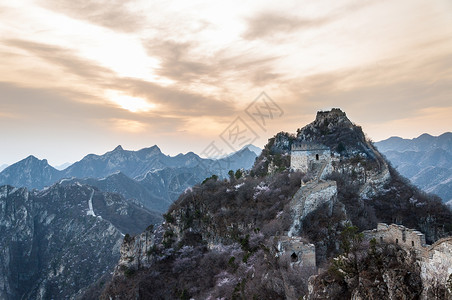 长城建筑学王朝文化日落旅行箭尾多云高清图片