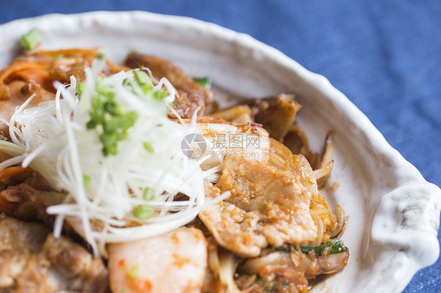 Buta Kimchi食品公司萝卜猪肉胡椒蔬菜香料食物美食饮食营养辣椒图片