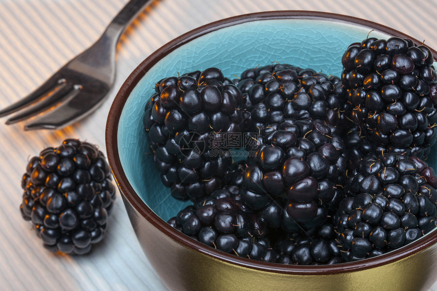 黑莓浆果食物荆棘水果图片