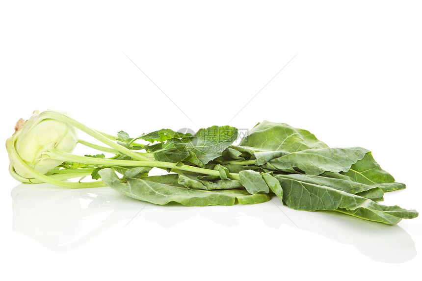 科尔拉比被隔离了蔬菜树叶食物白色维生素健康绿色图片