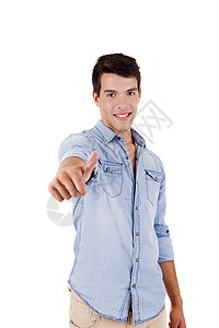美丽的男人摆出大拇指的姿势管理人员牛仔布衬衫商业学生微笑男性青年男生人士背景图片