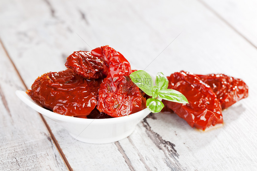 美味的干西红柿蔬菜美食食物白色调味品烹饪红色宏观活力营养图片