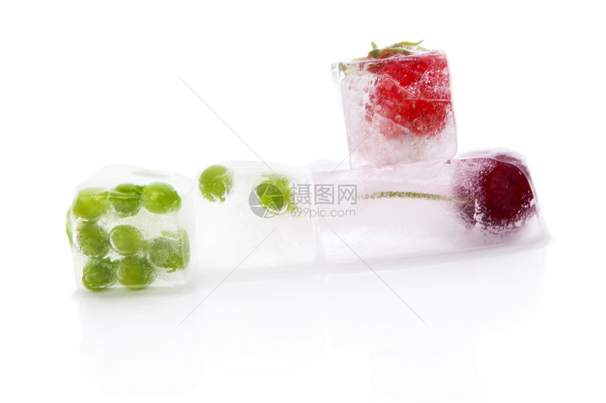 冷冻的水果维生素食物奢华美食冰块立方体反射烹饪魅力摄影图片