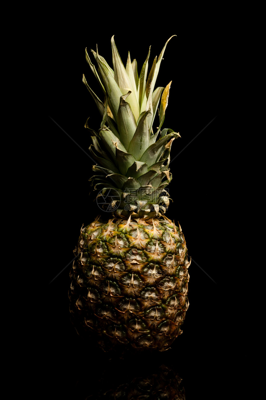 阿纳纳斯食物情调绿色黄色菠萝水果异国植物果汁甜点图片