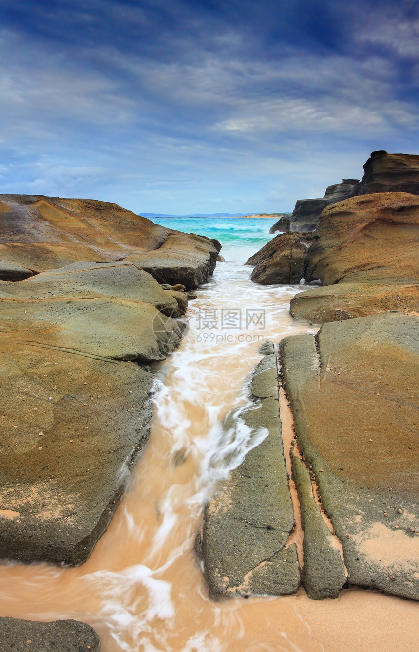 斯捷法斯特 海冲刷岩石裂缝图片