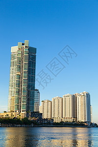 共和与摩天大楼酒店建筑学港口建筑反射办公室公司高楼天空风景背景